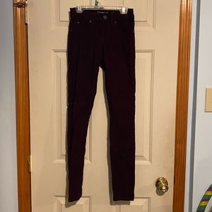 YMI Maroon Jeggings Size Small